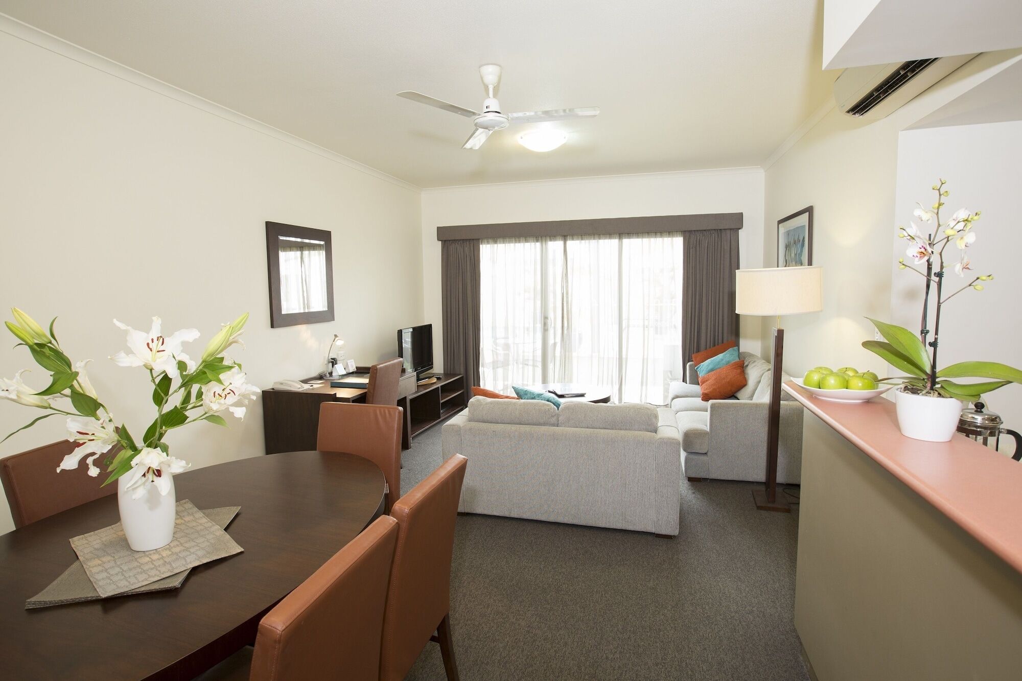 Metro Advance Apartments & Hotel Darwin Exterior photo